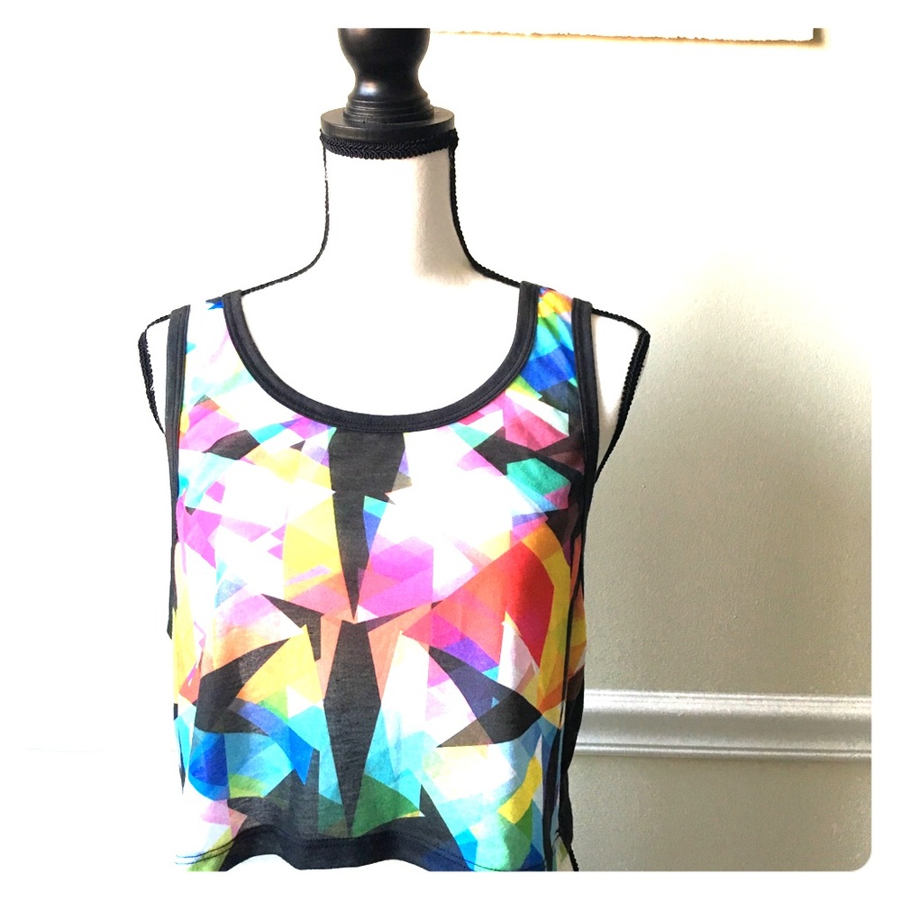 Forever21 crop tank top triangle square geometric
